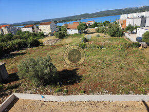 ZADAR - TURANJ, NA PREDAJ STAVEBNÝ POZEMOK 1380 M2, POVOLENI - 5