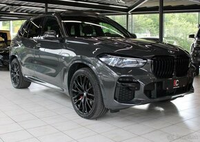 BMW X5 xDrive40i M Sport benzín automat - 5