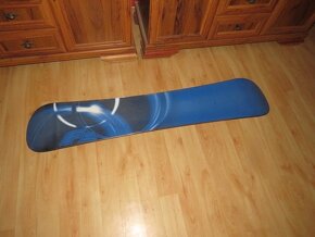 Predam snowboard F2,149 cm,bez viazania - 5