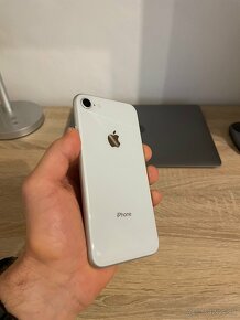 Apple iPhone 8 white 64Gb - 5