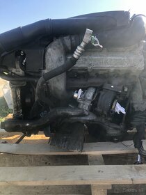 ‼️Rozpredam‼️motor 400cdi V8 - 5