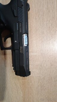 Pištoľ SiG-SAUER p226 9x19 - 5