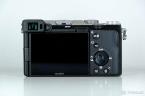 Sony Alpha A7C - 5