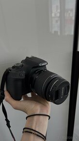 Canon 2000d s objektívom - 5