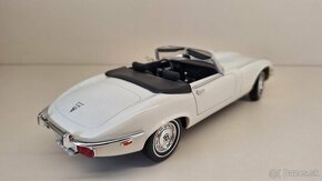 1:18 JAGUAR E-TYPE - 5