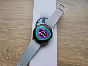 Samsung Galaxy Watch6 BT Black 44 mm,silver, top, zaruka - 5