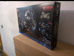 LEGO Technic 42159 Yamaha MT-10 SP - 5