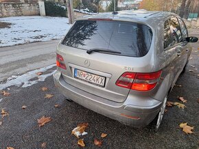 Mercedes B200 - 5