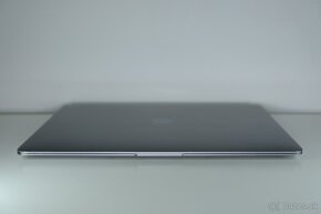 MacBook Air 13 2020 M1 / 8GB / 256 GB - 5