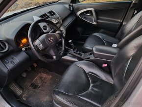 Toyota Rav 4  2,2 - 5