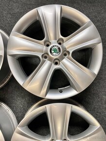 5x112 R17 originál alu Škoda Yeti - ET45 - TOP - 5