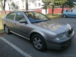 Škoda Octavia 1,6 benzín - 5