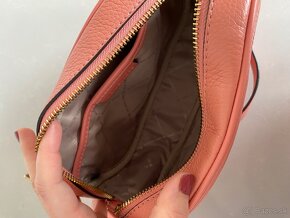 Michael Kors kožená crossbody - 5