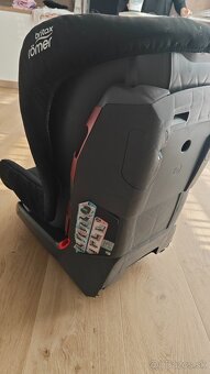 Autosedačka Britax Römer Safefix Plus 2019 - 5