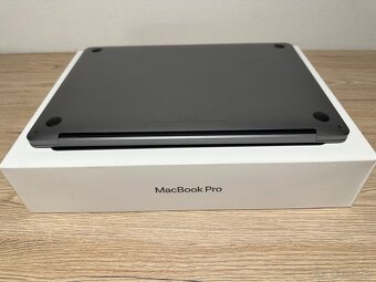 MacBook Pro 13 M2 - 5