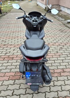 Honda PCX - 5