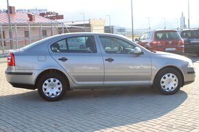 Škoda Octavia 1,6i 75 kW TOUR - 5