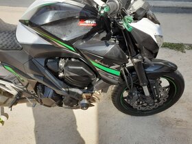 Na ND Kawasaki Z 800 - 5