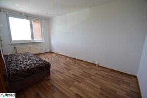 NA PREDAJ 2 IZBOVÝ BYT, SÍDL. ZÁPAD, 5.P., 56m2; - 5