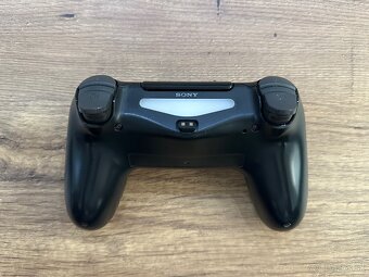 Ovládač na PS4 DualShock V2 + nabíjacia stanica - 5