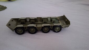 Predám nedostavaný plastovy model BTR-70 Zvezda - 5