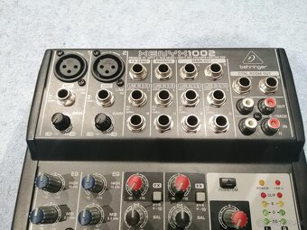 Behringer xenyx 1002 - 5