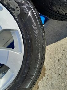 255/55r18 - 5