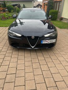 Alfa Romeo Giulia - 5