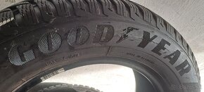 195/65 r15 zimne pneumatiky Goodyear - 5