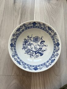 Porcelánový servis originál ,,CIbulák" pre 12 osôb - 5