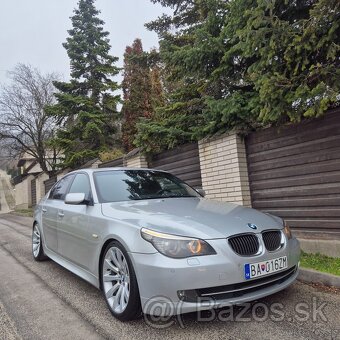 Bmw e60 550i - 5