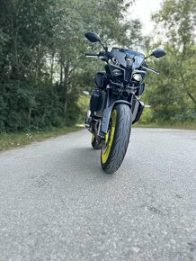 Yamaha MT10 - 5