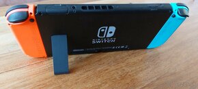 Nintendo Switch s Dockom na televizor a puzdrom - 5