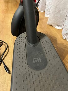 Predám Xiaomi M365 kolobežku - 5