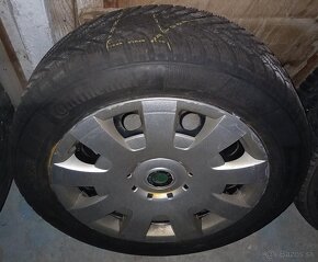 5x112 R16 sada pneu s plechacmi a puklicami SKODA - 5