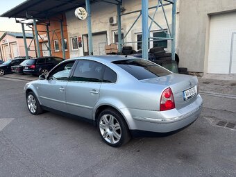 Volkswagen Passat  2,8 V6 4motion - 5