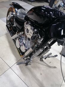 Suzuki Intruder 1400 - 5