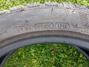 225/45R17 - 5