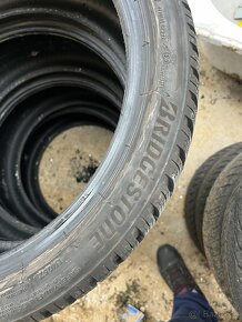 225/40r18 - 5