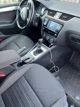 Skoda Octavia Combi 2019 1.6Tdi DSG7 - 5