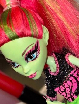 Monster High Venus Mcflytrap Ghoul’s Night Out - 5