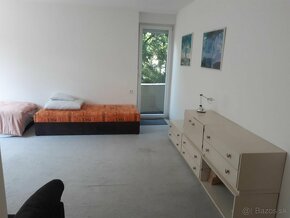 Zaujímavý 3,5 izb. byt na PREDAJ na Chorvátskej ul., Staré m - 5