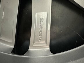 #9 Elektróny originál VW 5x112 r18 - 5