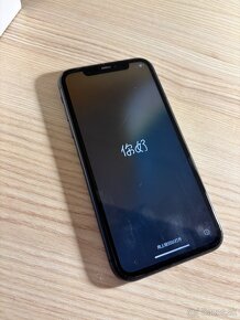 iPhone 11 - Black - 5