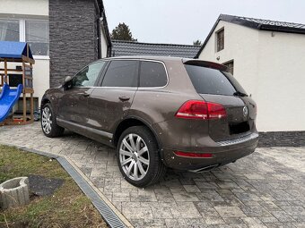 Volkswagen Touareg 3.0TDi Exclusive  Bez Vzduchu - 5