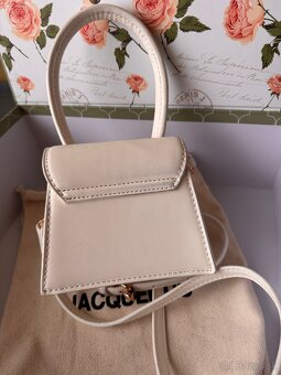 Jacquemus kabelka biela s dustbagom - 5