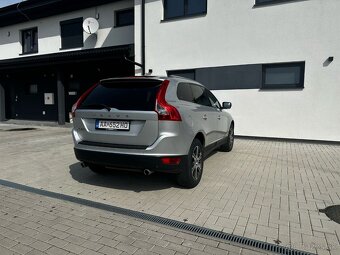 Volvo XC60 D5 AWD Momentum - 5