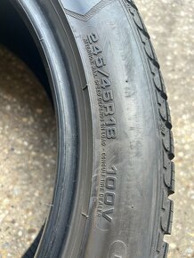 245/45R18 GoodYear uktragrip 8 - 5