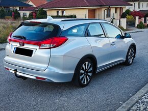 Honda Civic Tourer 1.8iVTEC - 5