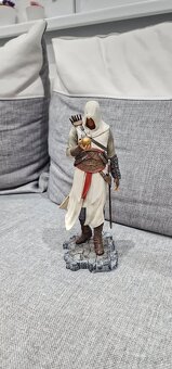 Assassin's Creed Altair Apple of Eden Keeper - 5